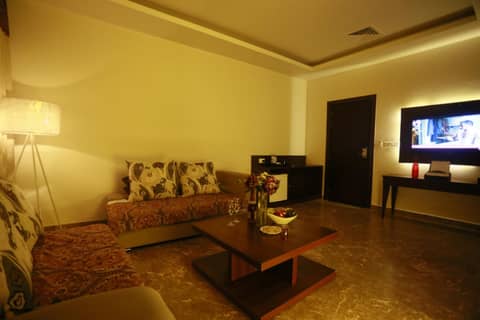 Hotel Alleviate — hotel room