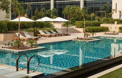 Andaz Delhi by Hyatt — recepcion & lobby