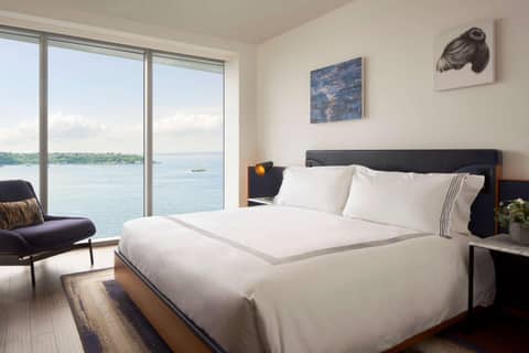 Thompson Seattle, by Hyatt — hotel room