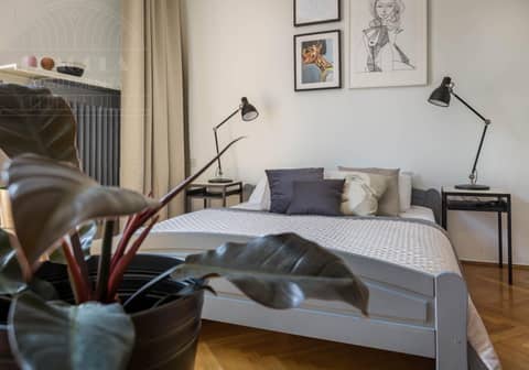 Cozy Old Town Apartments — bedroom
