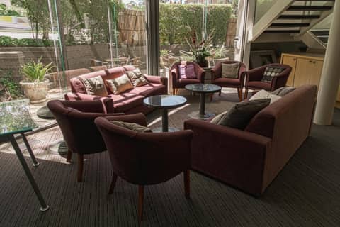 Melbourne Kew Central Apartments Official — lounge