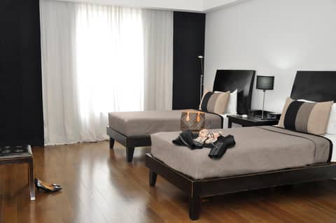Broadway Hotel & Suites — photo 9
