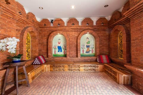 Anumat Premium Budget Hotel — lounge