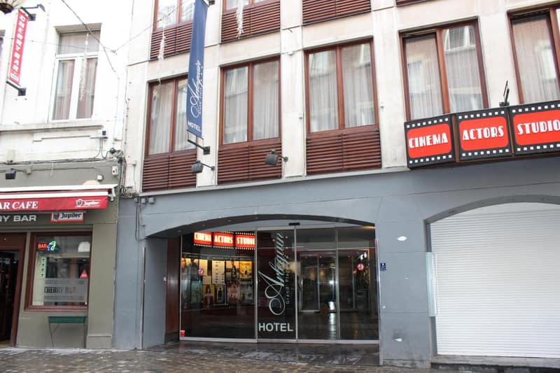 Hotel Floris Arlequin Grand-Place — building