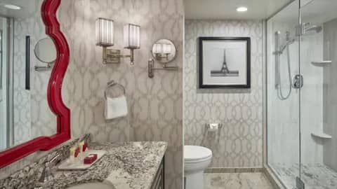 Paris Las Vegas Hotel & Casino — bathroom