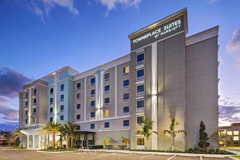 TownePlace Suites by Marriott Naples — building