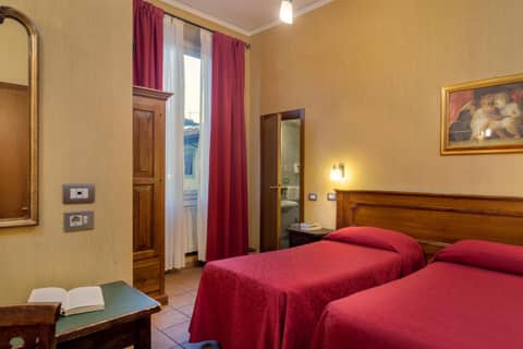 Hotel Kursaal & Ausonia — hotel room