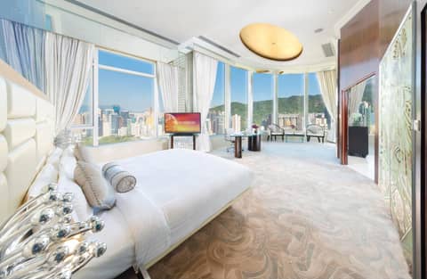 Regal Hongkong Hotel — hotel room
