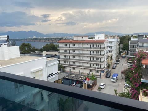 İn The Middle Hotel — photo 6