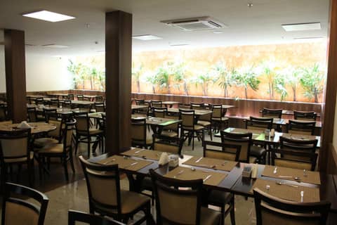 Casa Nova Hotel — dining