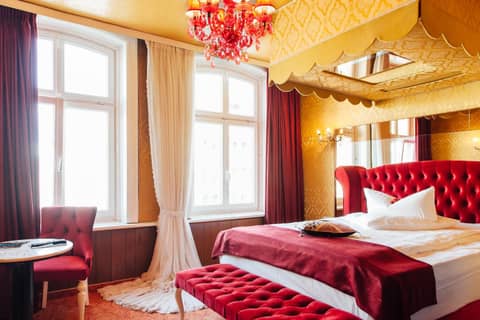 Hotel Village — hotel room