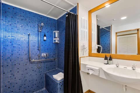 Quality Hotel Lincoln Green — photo 2