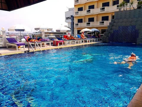 Flipper House Hotel — photo 9