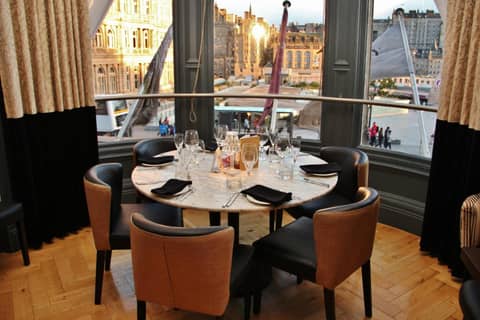 Hotel Indigo - Edinburgh - Princes Street by IHG — photo 2