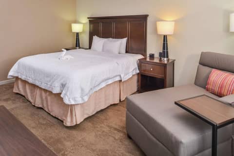 Hampton Inn & Suites Charlotte Arrowood Rd — photo 3
