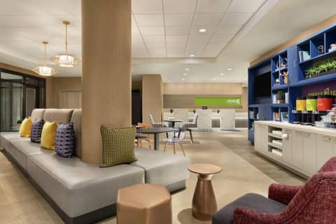 Home2 Suites By Hilton Chicago River North — photo 3