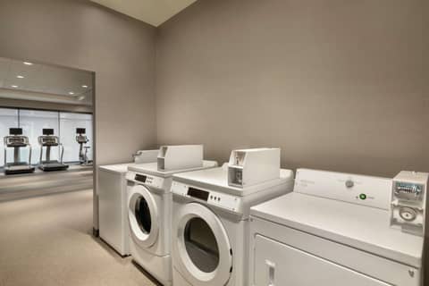 Home2 Suites By Hilton Chicago River North — photo 9