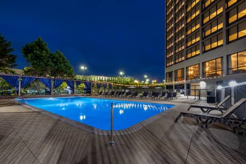 Delta Hotels by Marriott Nashville Airport — recepcion & lobby