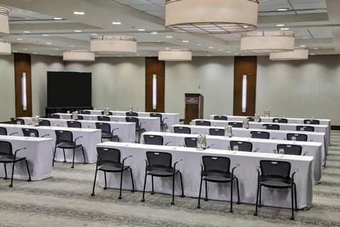 Crowne Plaza - Chicago West Loop by IHG — photo 9