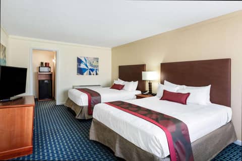 Ramada by Wyndham Virginia Beach — photo 8