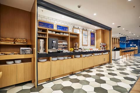 Holiday Inn Express - Istanbul - Atakoy Metro by IHG — dining