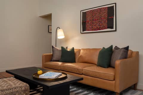 Casa Cody — lounge