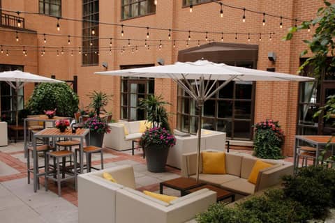 The Yorkville Royal Sonesta Hotel Toronto — photo 8