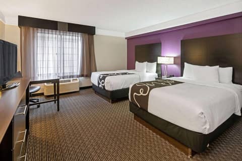 La Quinta Inn & Suites by Wyndham Phoenix Scottsdale — photo 2