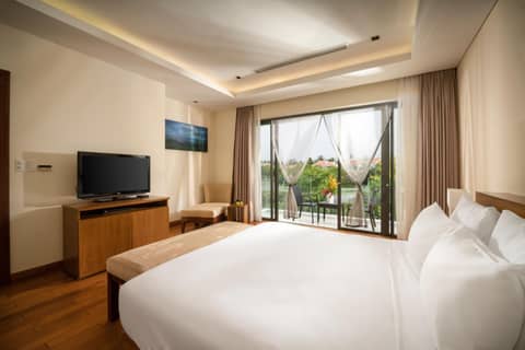 The Ocean Suites — photo 2