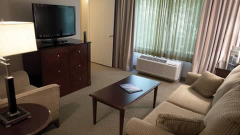 DoubleTree by Hilton Charlotte Airport — photo 2