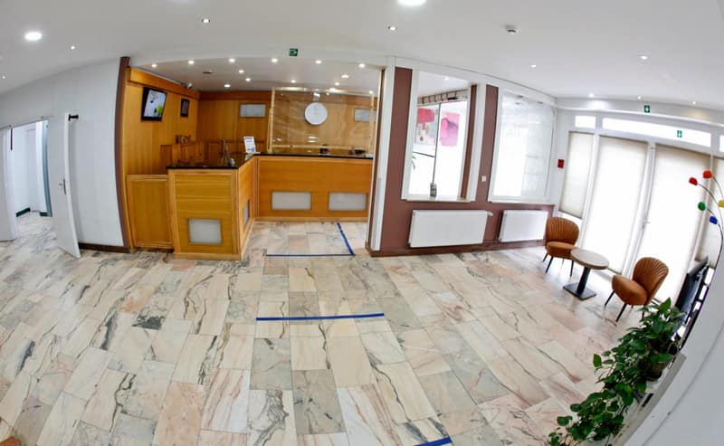 Hotel de France — recepcion & lobby