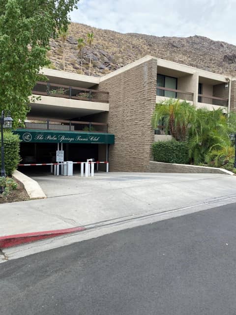 GetAways at Palm Springs Tennis Club — photo 4