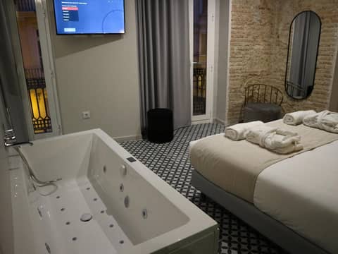 YOU & CO. Quart Boutique — hotel room