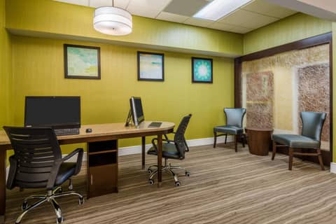 Larkspur Landing Extended Stay Suites St Louis Riverport — photo 6