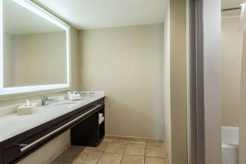 Larkspur Landing Extended Stay Suites St Louis Riverport — photo 8