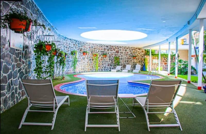 Country Hotel and Suites — photo 1