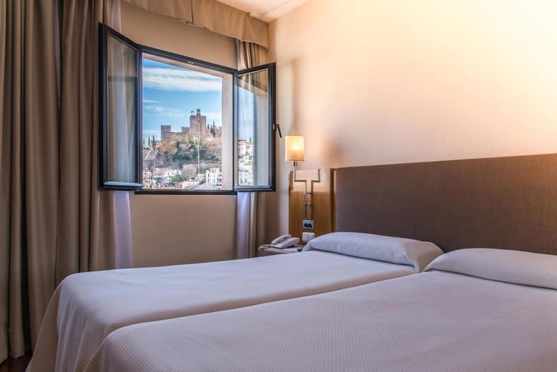 Hotel Inglaterra — hotel room