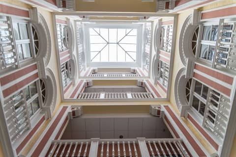 Hotel Inglaterra — building