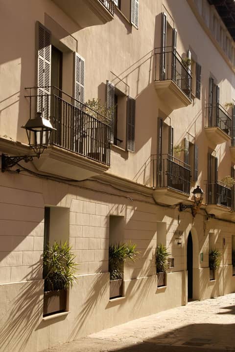 Sant Jaume Design Hotel — building