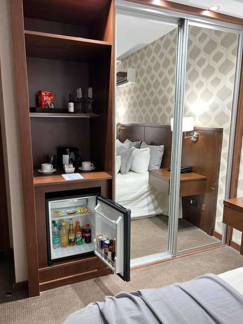 ian Hotel — photo 8
