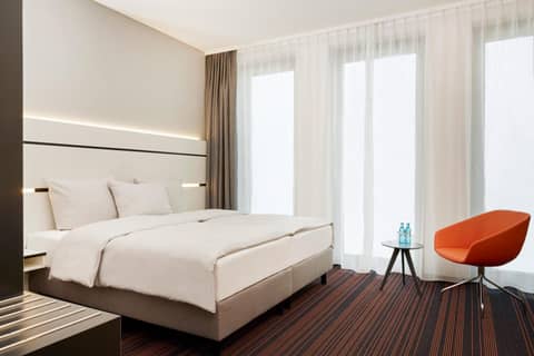 HYPERION Hotel Hamburg City, Trademark Collection by Wyndham — photo 5