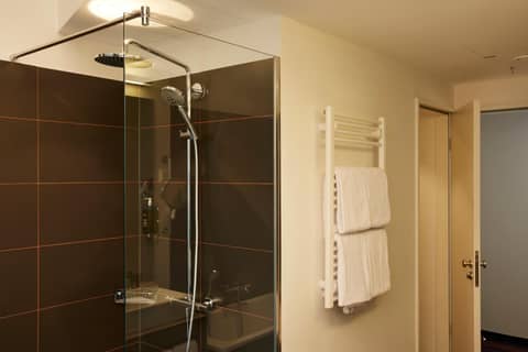 HYPERION Hotel Hamburg City, Trademark Collection by Wyndham — photo 8