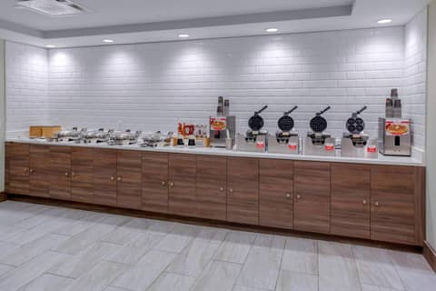 Fairfield Inn & Suites by Marriott Dallas Downtown — photo 2