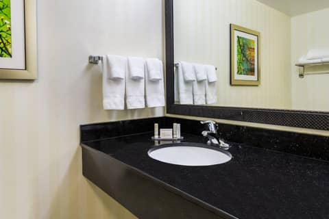 Fairfield Inn & Suites – Buffalo Airport — photo 3