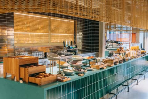 The Social Hub Glasgow — dining