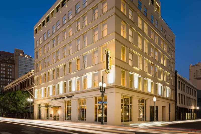 Fairfield by Marriott Inn & Suites New Orleans Downtown French Quarter Area — building