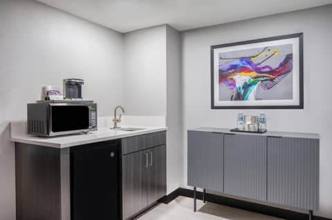 Wyndham Indianapolis Airport — photo 3