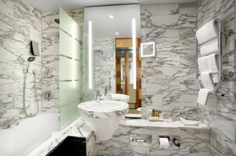 Hilton Stockholm Slussen Hotel — photo 9