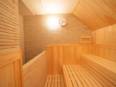 Shinsaibashi ARTY Inn — photo 8