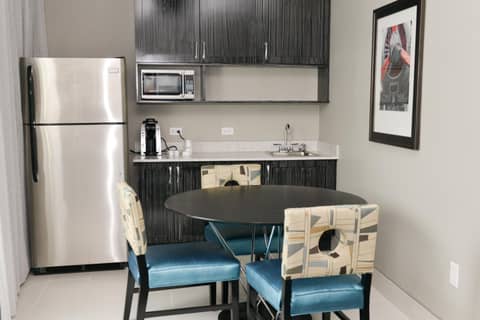 Holiday Inn Express & Suites - Charlotte Airport by IHG — photo 7